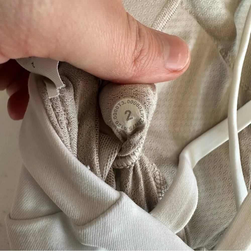 Lululemon Free To Be Serene Bra High Neck Long Line White size: 2